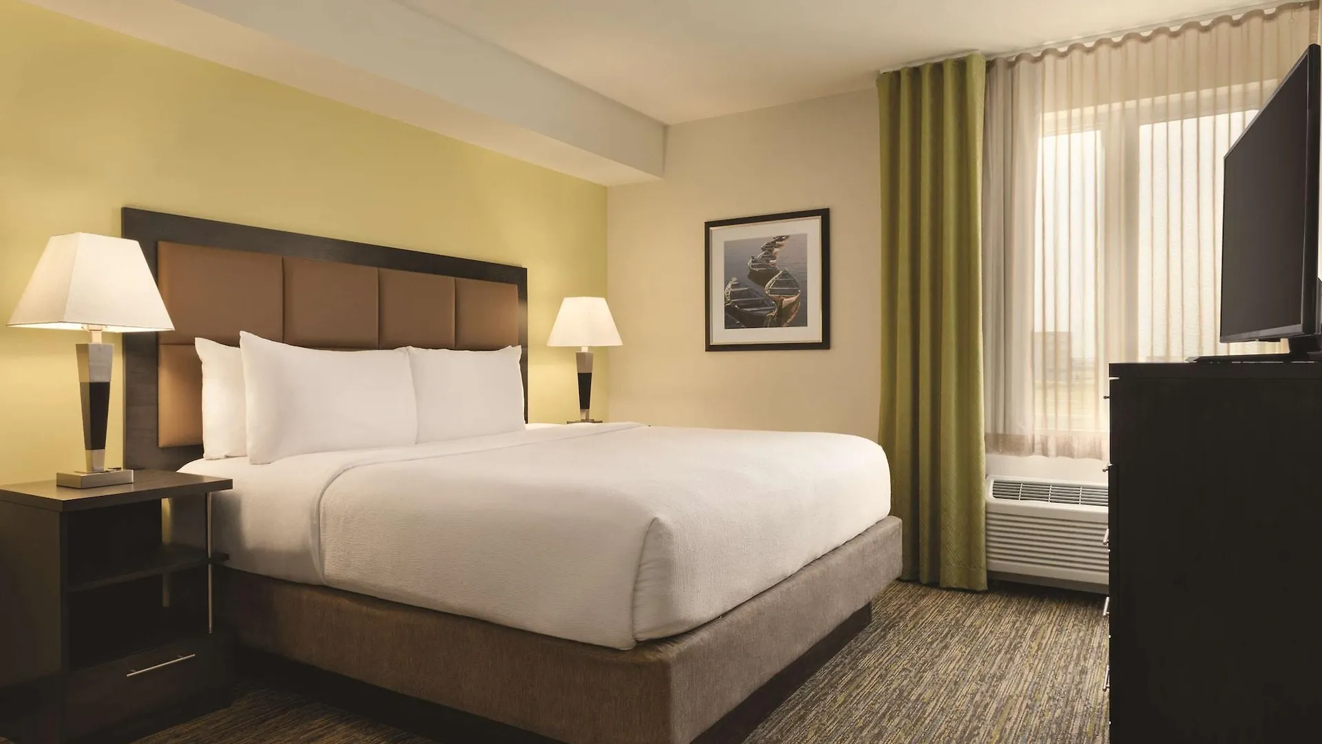 Park Inn By Radisson, Calgary Airport North, Ab Canada